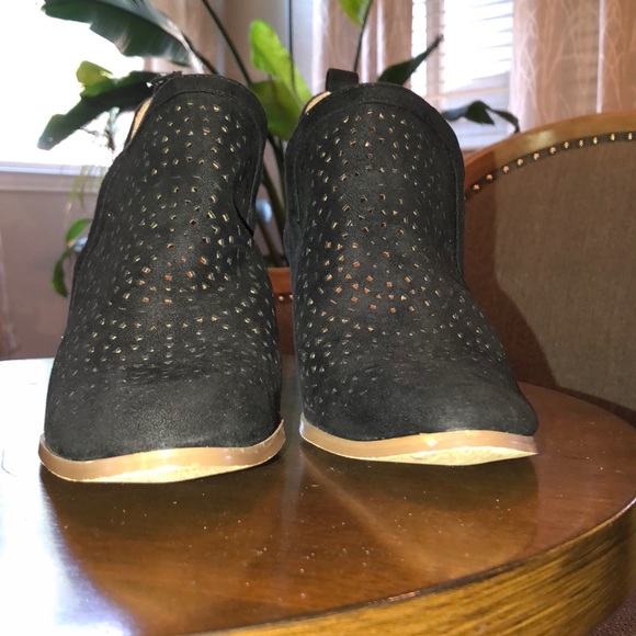 SOLD - Picture 2 of 6